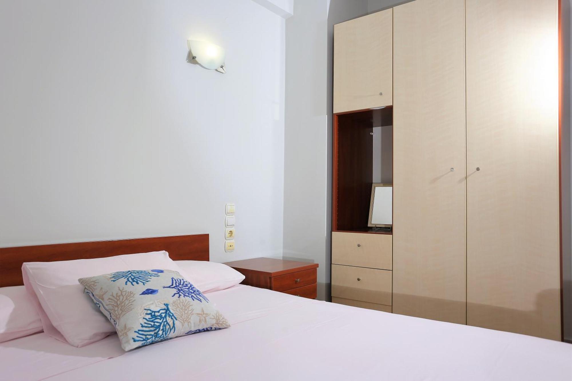 Chrispy Apartments Sivota  Room photo